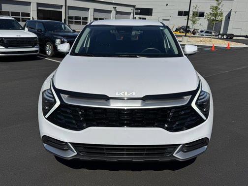 Glacial White Pearl 2025 Kia Sportage EX