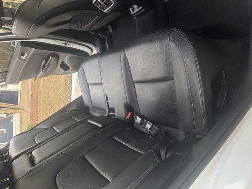 2022 Kia Sportage EX