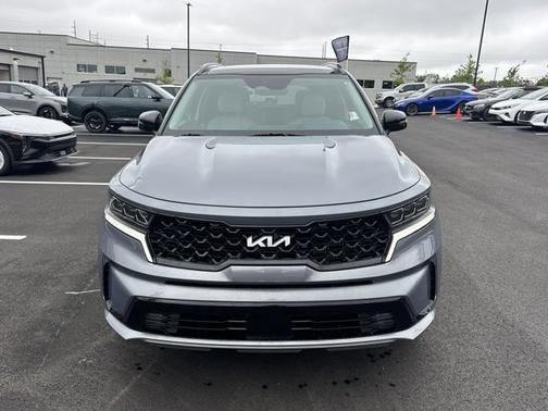 Everlasting Silver 2023 Kia Sorento SX