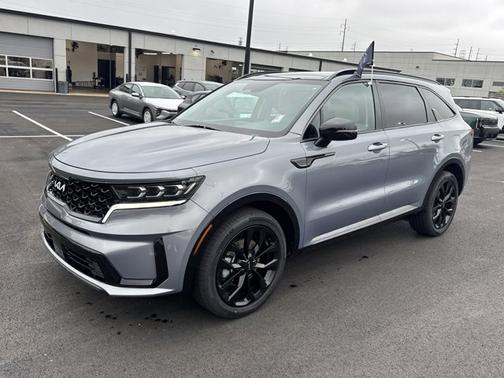 Everlasting Silver 2023 Kia Sorento SX