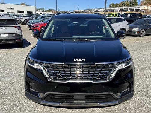 2024 Kia Carnival SX