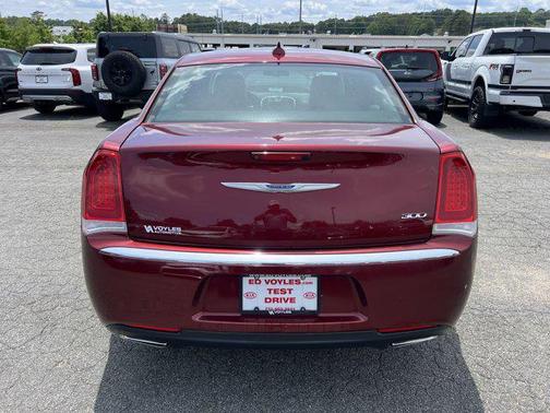 2019 Chrysler 300 Limited