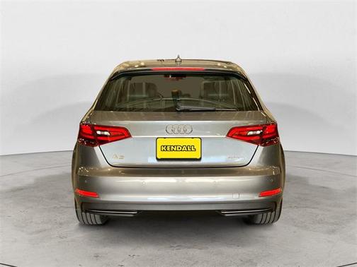 2016 Audi A3 e-tron 1.4T Tech Premium Plus