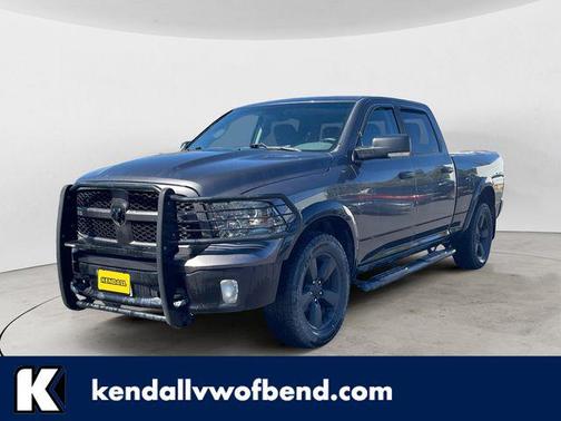 Granite Crystal Metallic Clearcoat 2017 RAM 1500 SLT