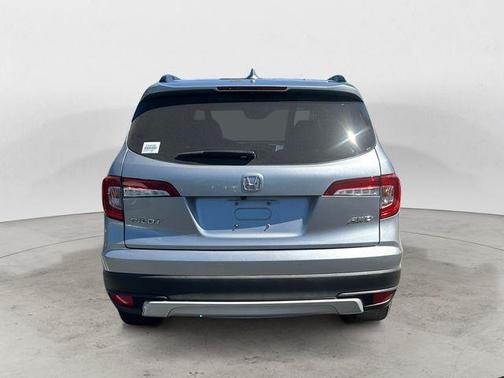 Lunar Silver Metallic 2019 Honda Pilot EX-L