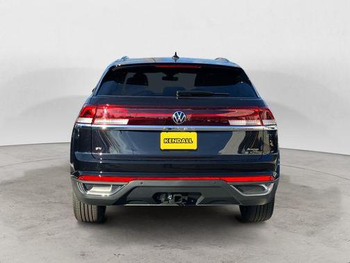 deep black pearl 2026 Volkswagen Atlas Cross Sport 2.0T SE w/Technology 4MOTION