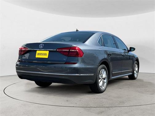 2016 Volkswagen Passat 1.8T S