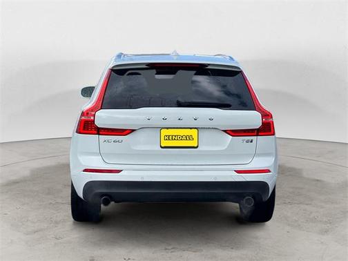 2019 Volvo XC60 Recharge Plug-In Hybrid T8 Momentum