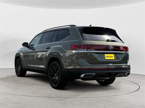 2025 Volkswagen Atlas 2.0T SE w/Technology 4MOTION