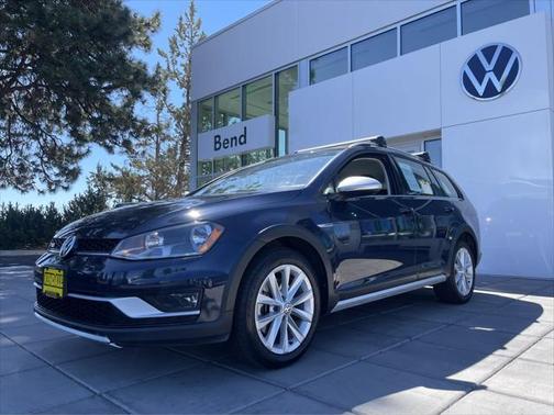 2017 Volkswagen Golf Alltrack TSI S