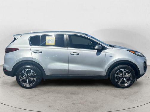 Sparkling Silver 2020 Kia Sportage LX