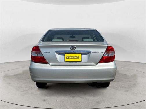 2004 Toyota Camry LE