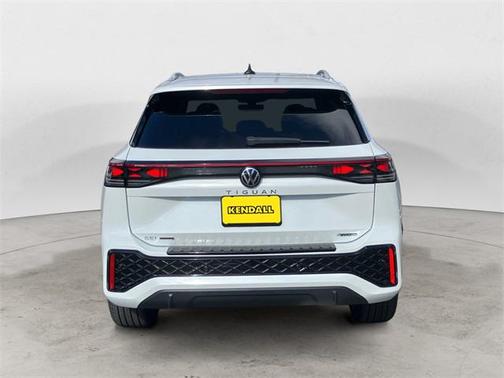 2026 Volkswagen Tiguan 2.0T SEL R-Line 4MOTION