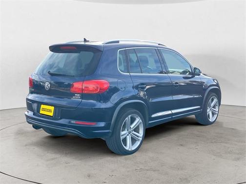 2016 Volkswagen Tiguan R-Line