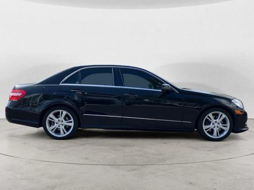 2013 Mercedes-Benz E-Class 4MATIC