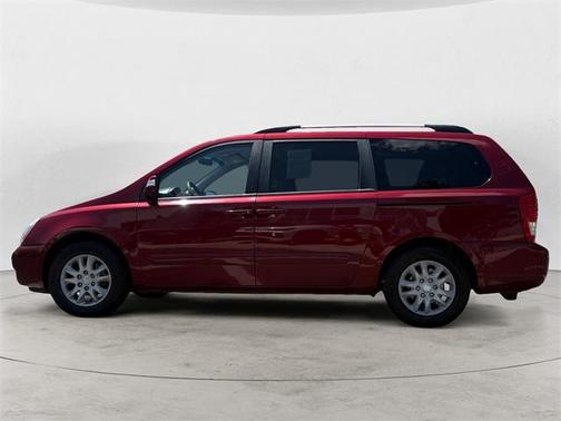 2012 Kia Sedona LX