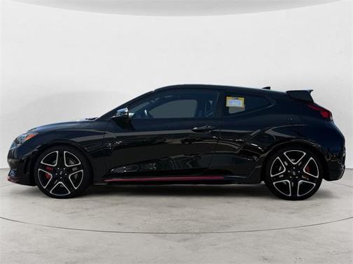 2022 Hyundai Veloster N Base