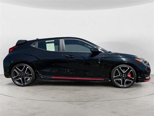 2022 Hyundai Veloster N Base