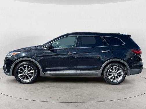 Becketts Black 2017 Hyundai SANTA FE SE