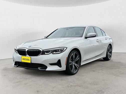 2019 BMW 330 330i