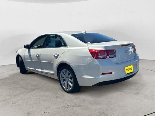 White Diamond Tricoat 2013 Chevrolet Malibu 2LT