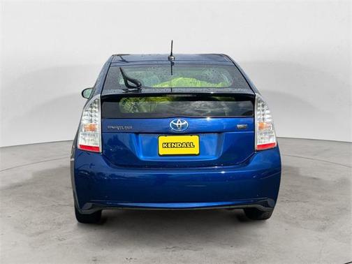 2010 Toyota Prius III