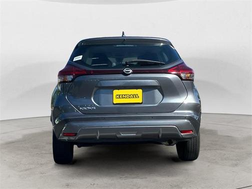 2022 Nissan Kicks S