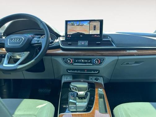 2023 Audi Q5 45 S line Premium Plus