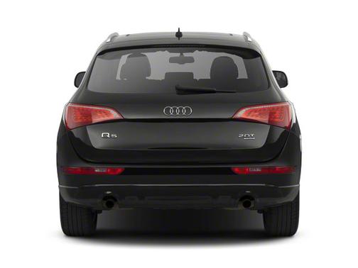 Garnet Red 2010 Audi Q5 3.2 Premium quattro