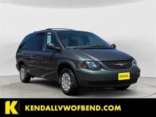 2003 Chrysler Town & Country LX