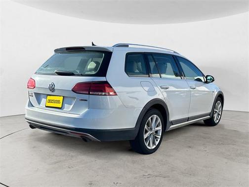 2019 Volkswagen Golf Alltrack TSI S