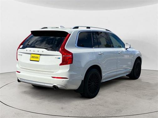 2018 Volvo XC90 T5 Momentum