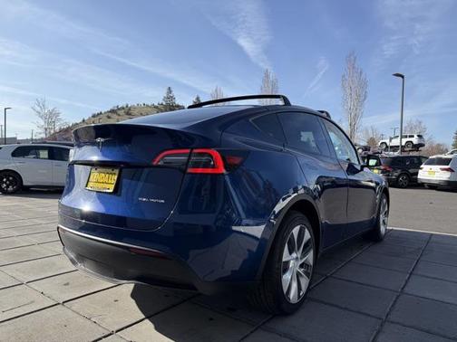 2024 Tesla Model Y Long Range Dual Motor All-Wheel Drive