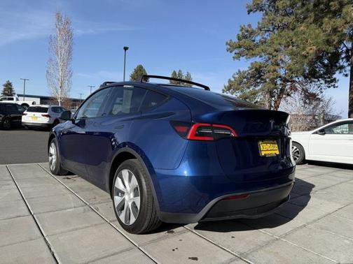 2024 Tesla Model Y Long Range Dual Motor All-Wheel Drive