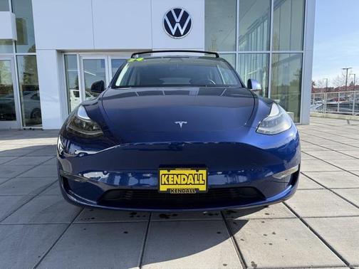 2024 Tesla Model Y Long Range Dual Motor All-Wheel Drive