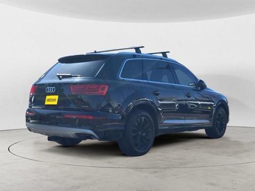 2019 Audi Q7 55 Premium Plus