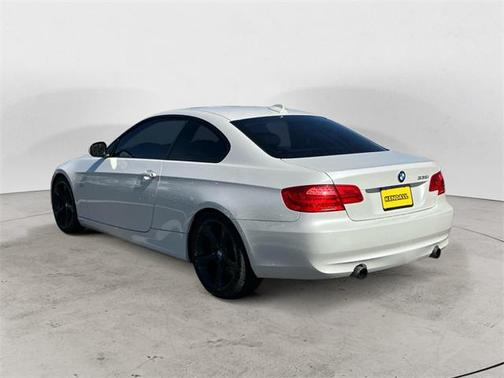 2011 BMW 335 335i