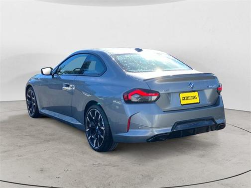 2025 BMW M240 i xDrive