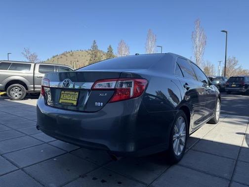 2012 Toyota Camry Hybrid XLE