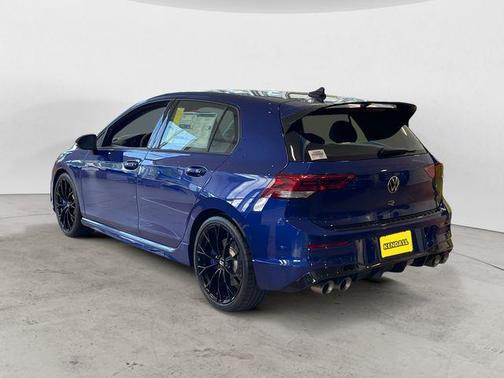 lapiz blue metallic 2026 Volkswagen Golf R 2.0T DSG