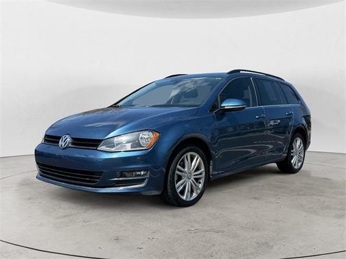 2015 Volkswagen Golf SportWagen TDI SE 4-Door