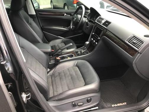 2014 Volkswagen Passat 2.0L TDI DSG SEL Premium