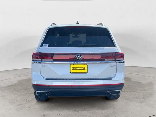 White Pearl 2026 Volkswagen Atlas 2.0T SE