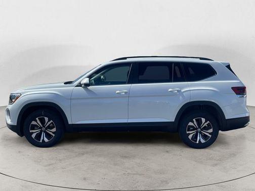 White Pearl 2026 Volkswagen Atlas 2.0T SE