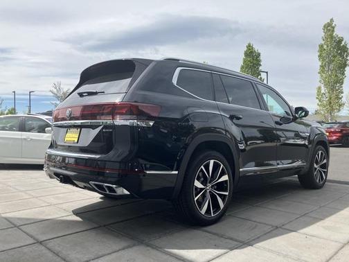 2025 Volkswagen Atlas 2.0T SEL Premium R-Line 4MOTION