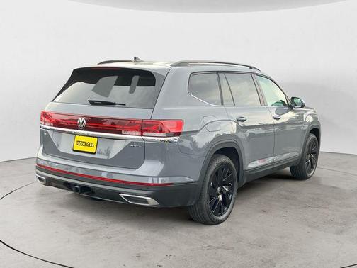 2026 Volkswagen Atlas 2.0T SE w/Technology 4MOTION