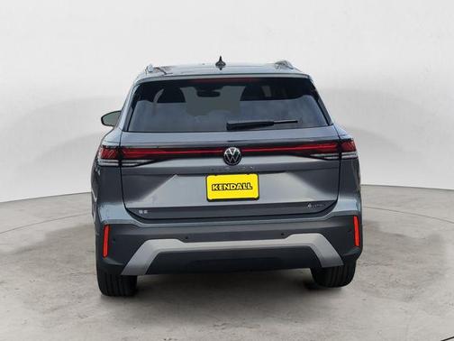 platinum gray metallic 2026 Volkswagen Tiguan 2.0T SE 4MOTION