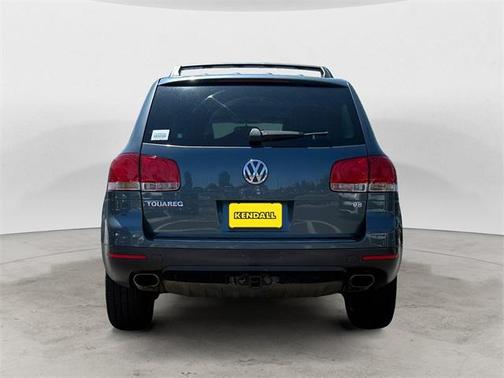 2004 Volkswagen Touareg V8
