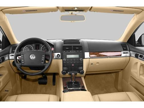 2004 Volkswagen Touareg V8