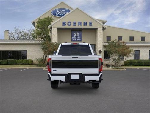 2026 Ford F-250 Platinum